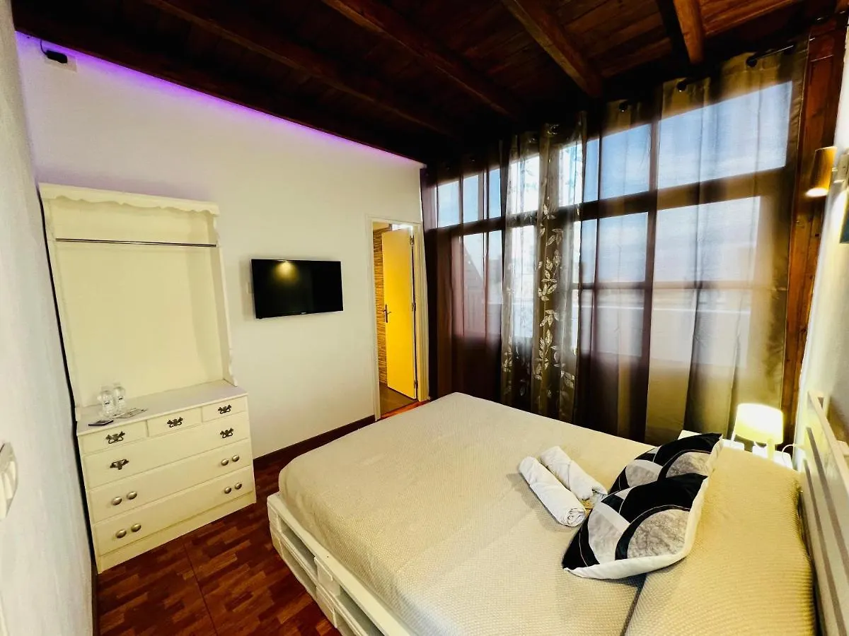 El Jardin De Iris Bed & Breakfast Santa Cruz de Tenerife 0*,