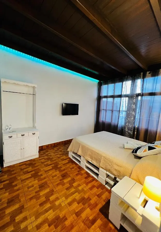 El Jardin De Iris Bed & Breakfast Santa Cruz de Tenerife